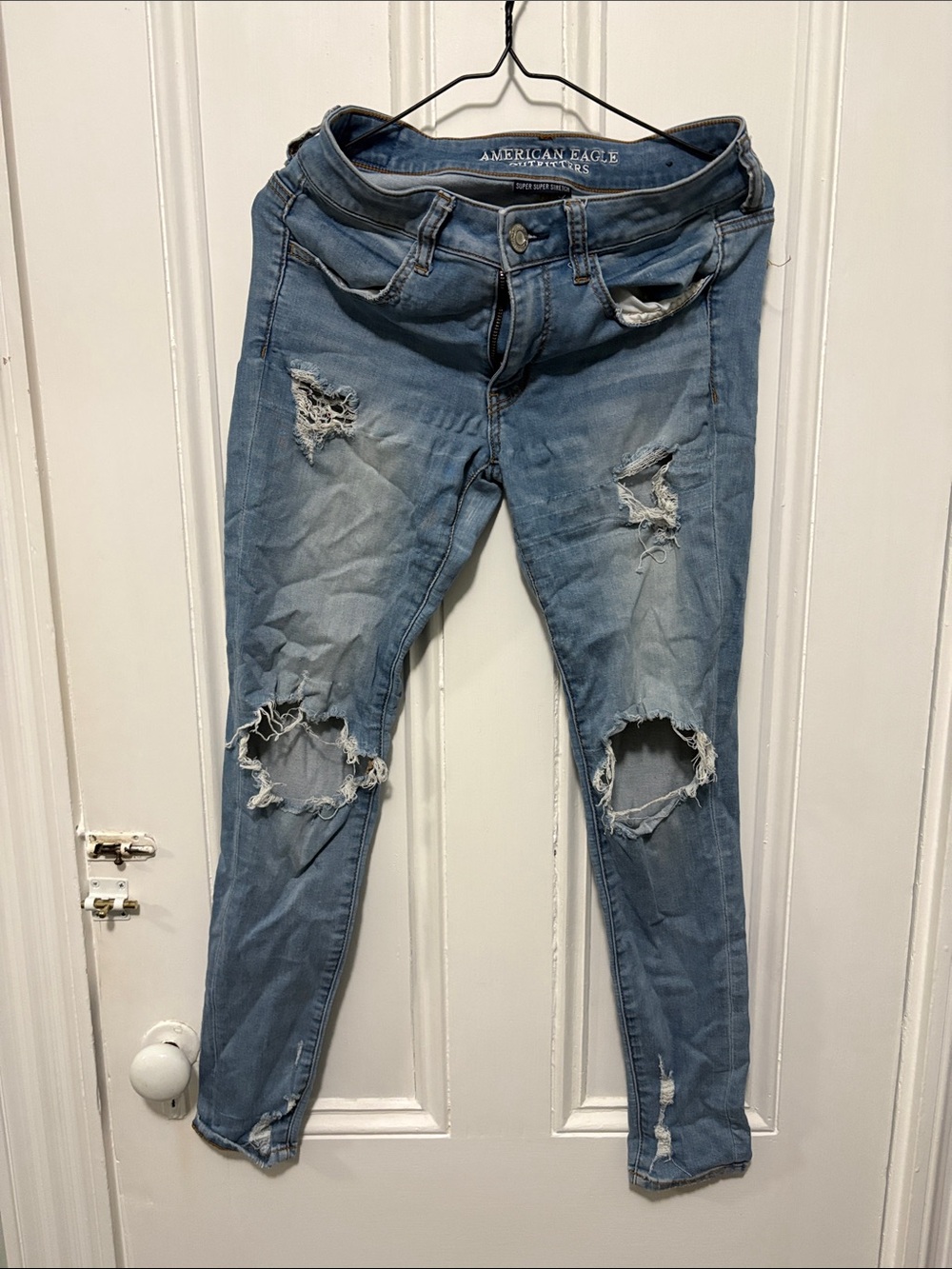 American Eagle Outfitters Medium Blue Ripped Skinny Jeans